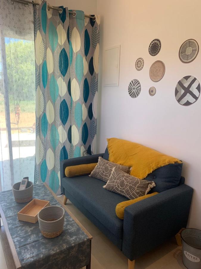Ferienwohnung Mas Gabelys Superbe Vue Sainte Victoire Jardin Terrasse Et Piscine Trets Exterior foto