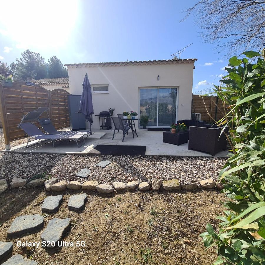 Ferienwohnung Mas Gabelys Superbe Vue Sainte Victoire Jardin Terrasse Et Piscine Trets Exterior foto