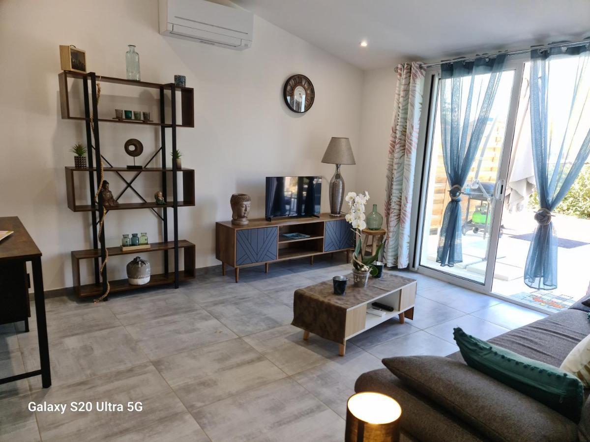 Ferienwohnung Mas Gabelys Superbe Vue Sainte Victoire Jardin Terrasse Et Piscine Trets Exterior foto