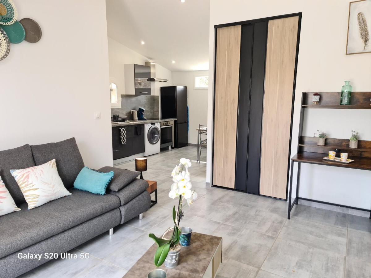 Ferienwohnung Mas Gabelys Superbe Vue Sainte Victoire Jardin Terrasse Et Piscine Trets Exterior foto