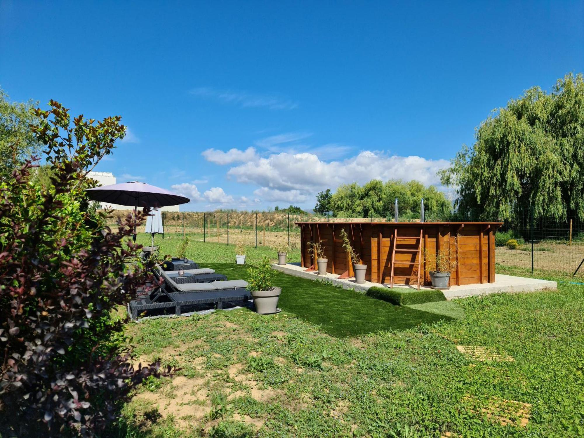 Ferienwohnung Mas Gabelys Superbe Vue Sainte Victoire Jardin Terrasse Et Piscine Trets Exterior foto